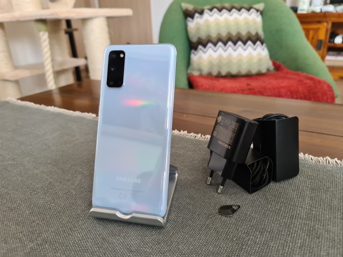 Samsung Galaxy S20 teszt | Kézre áll!